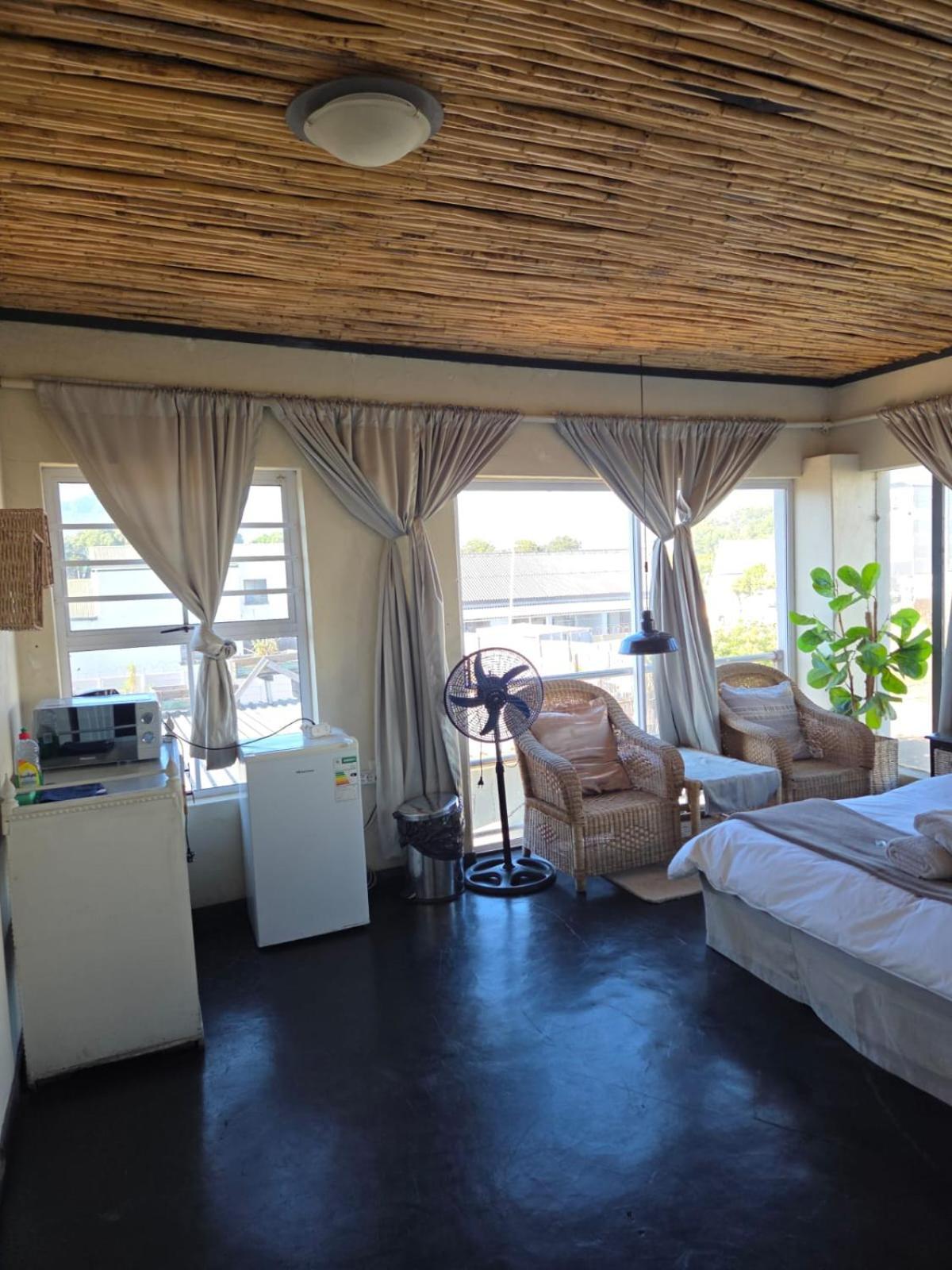 Bossa Guest house *
